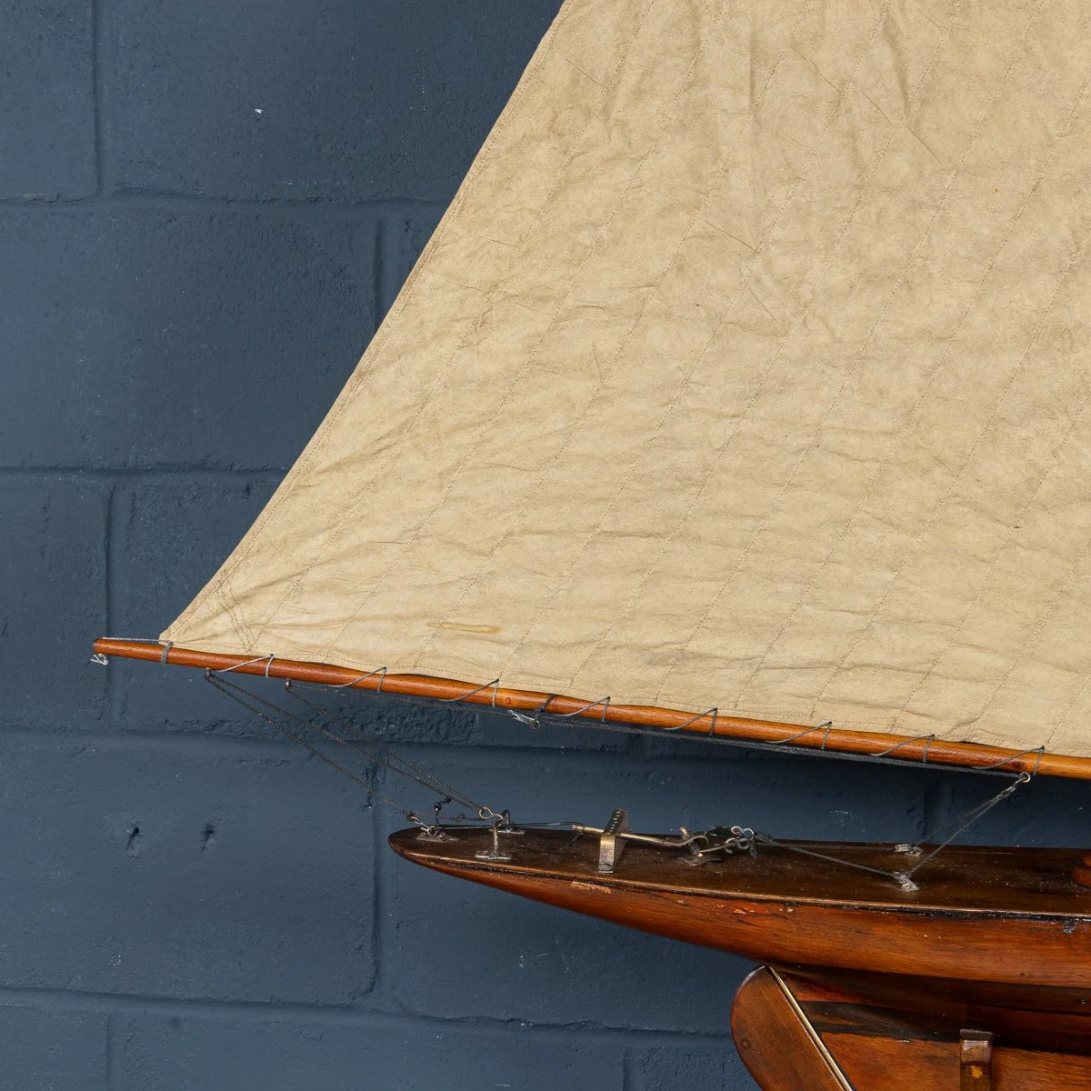 PUSHKINS.COM - B11426 - ANTIQUE 20thC LARGE ENGLISH CARVED HULL POND YACHT c.1920 - 39.jpg
