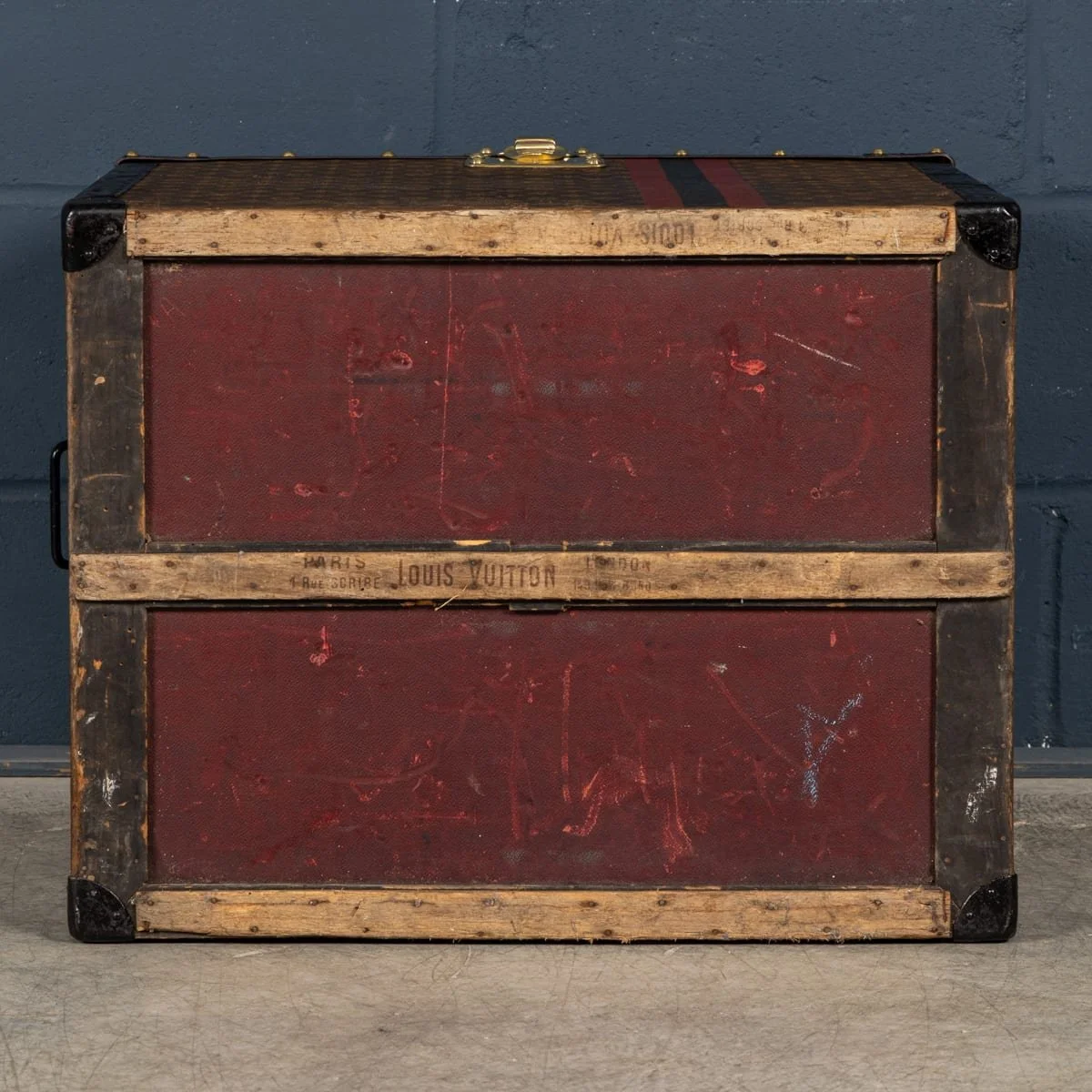 PUSHKINS.COM - B12257w - VINTAGE 20thC LOUIS VUITTON HAT TRUNK IN MONOGRAM CANVAS, FRANCE c.1930 - 09.jpg