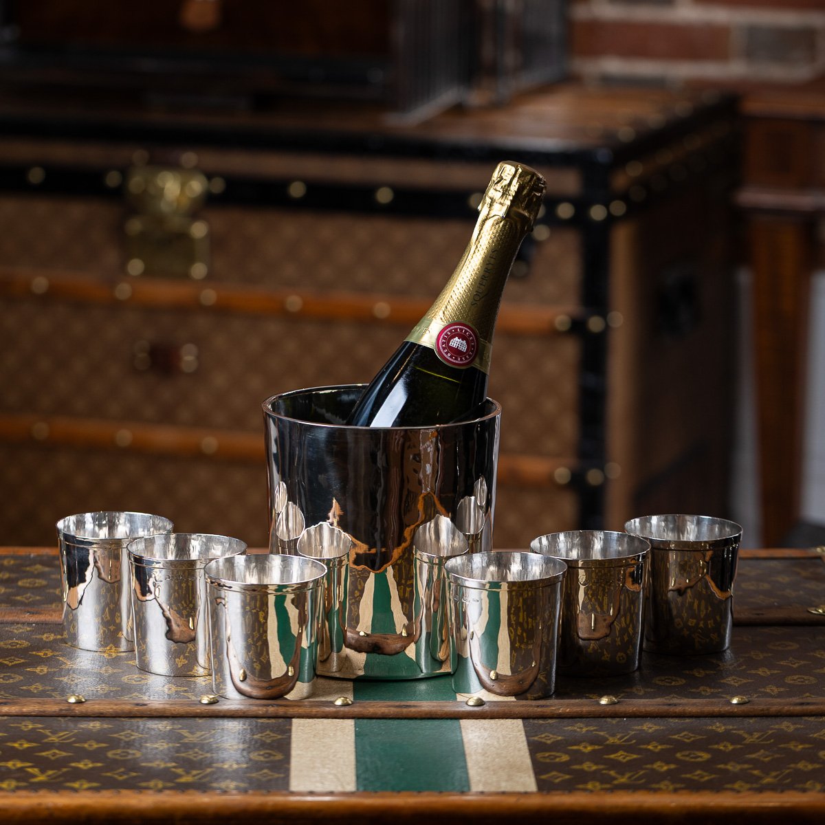 PUSHKINS.COM - C11914 - VINTAGE 20thC ITALIAN SOLID SILVER ICE BUCKET & SIX BEAKERS, FLORENCE c.1970 - 03.jpg