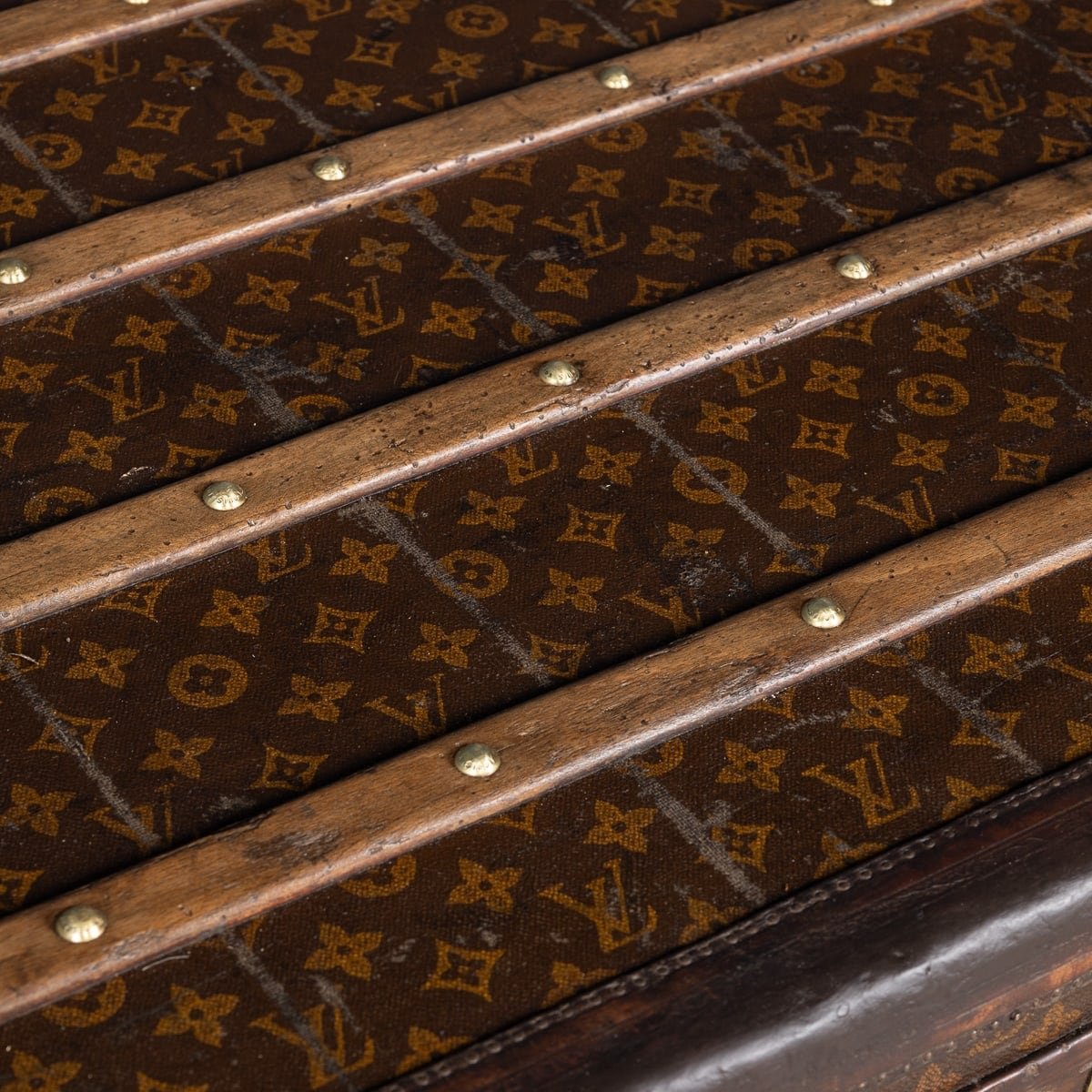 PUSHKINS.COM - B11230 - ANTIQUE 20thC LOUIS VUITTON MALLE HAUTE TRUNK IN MONOGRAM CANVAS, FRANCE c.1910 - 29.jpg