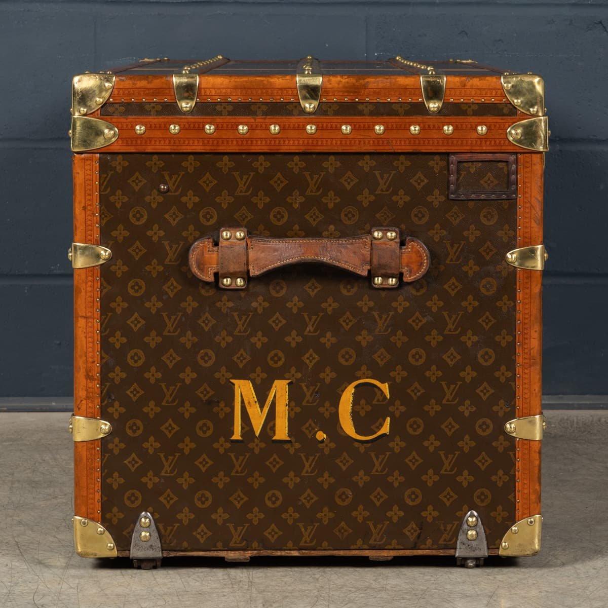 PUSHKINS.COM - B12347 - ANTIQUE 20thC LOUIS VUITTON STEAMER TRUNK IN MONOGRAM CANVAS, FRANCE c.1920 - 07.jpg