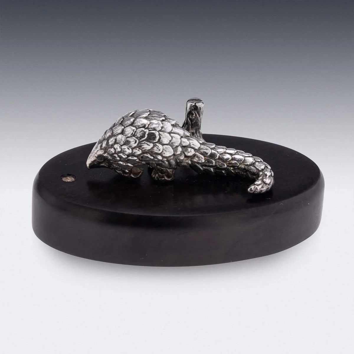PUSHKINS.COM - J12118 - PATRICK MAVROS SOLID SILVER SET OF TWELVE NOVELTY ANIMAL MENU HOLDERS - 08.jpg