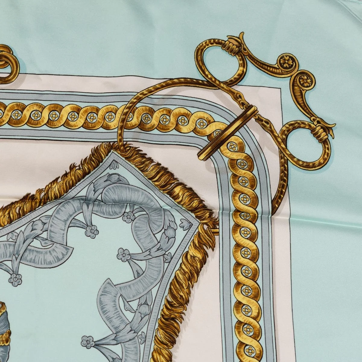 PUSHKINS.COM - B12228 - 20thC SILK HERMÈS "BRIDE DE COUR" SCARF BY FRANÇOISE DE LA PERRIÈRE, BOXED - 07.jpg