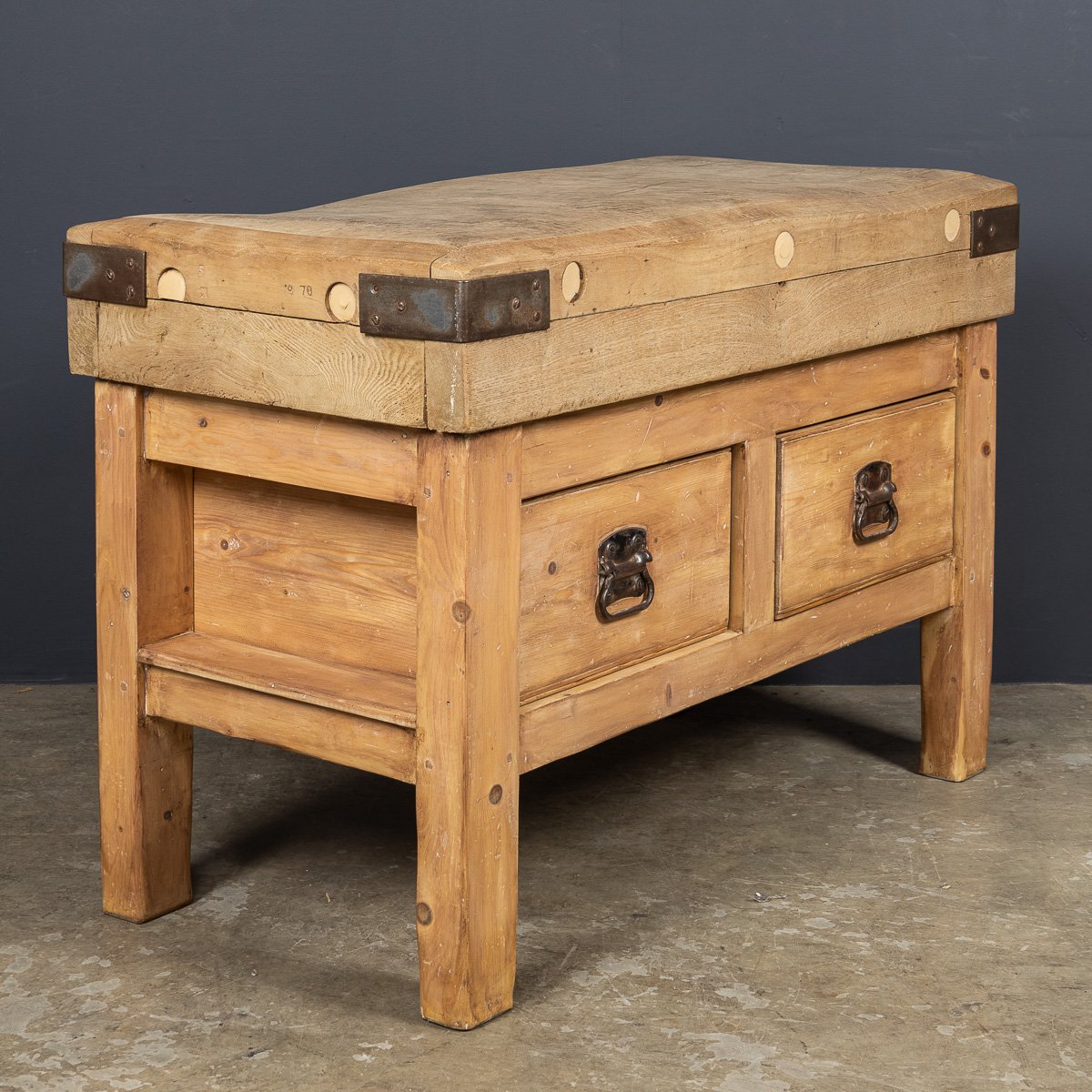 PUSHKINS.COM - D11126 - ANTIQUE 20thC FRENCH BUTCHERS BLOCK TABLE c.1920 - 06.jpg