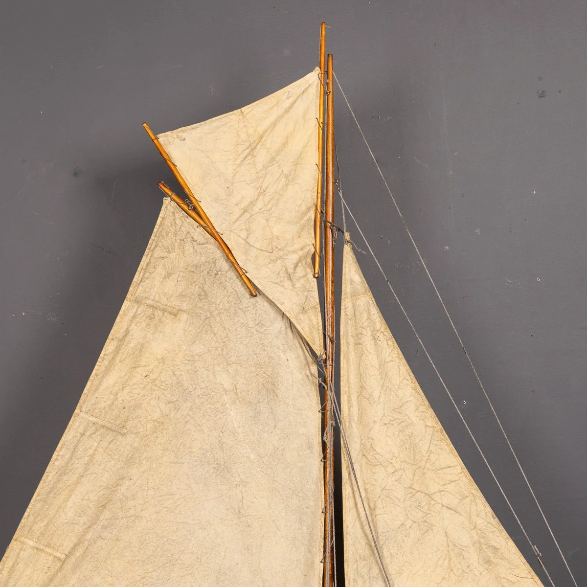 PUSHKINS.COM - Z12142 - VINTAGE 20thC ENGLISH CARVED HULL POND YACHT c.1930 - 27.jpg