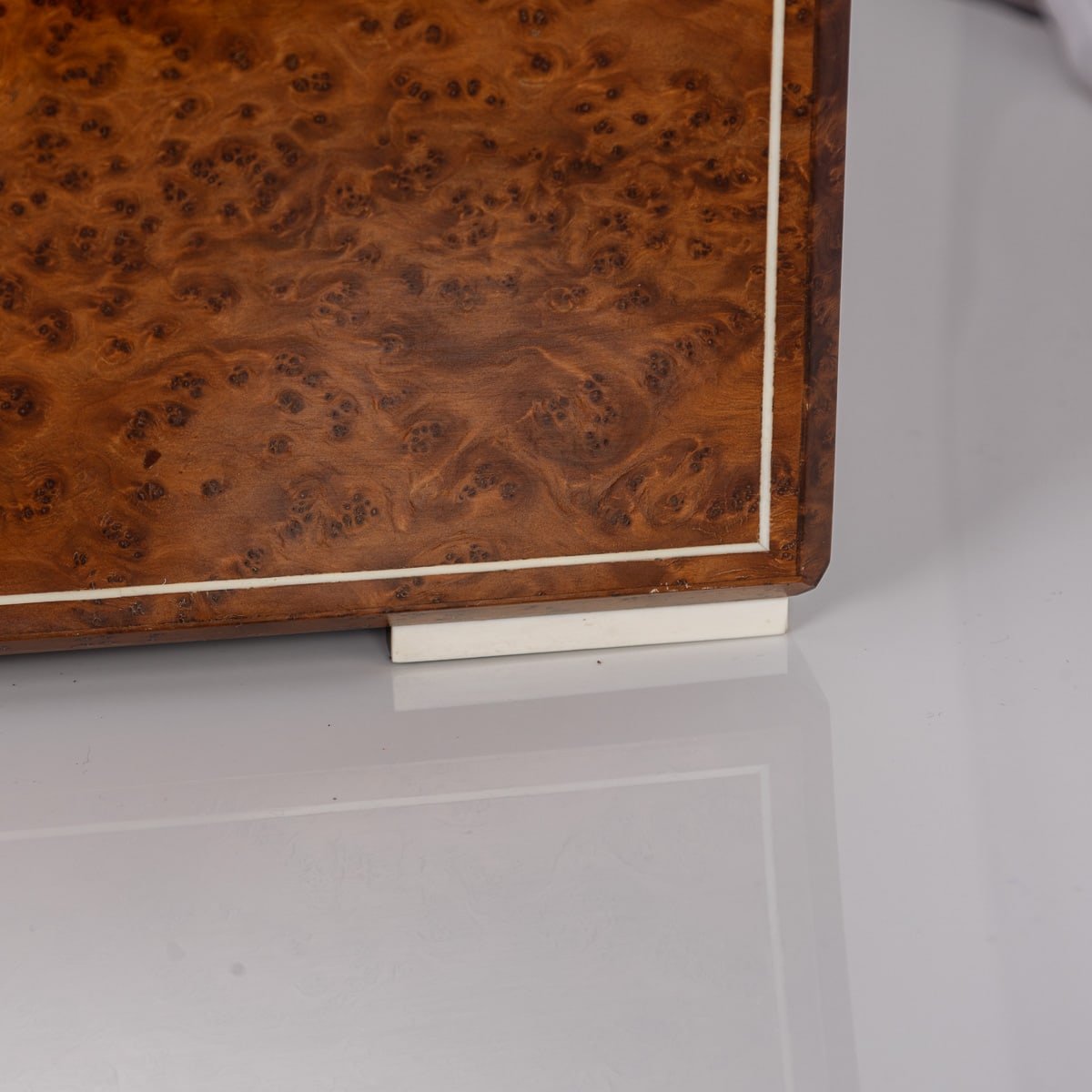 PUSHKINS.COM - B11242 - VINTAGE 20thC ART DECO BURR WALNUT CIGAR HUMIDOR BY DUNHILL, ENGLAND c.1930 - 12.jpg