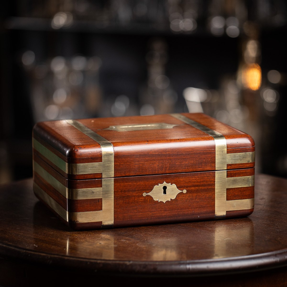 PUSHKINS.COM - D11170 - ANTIQUE 19thC ENGLISH MAHOGANY & BRASS BOUND JEWELLERY BOX c.1820 - 03.jpg