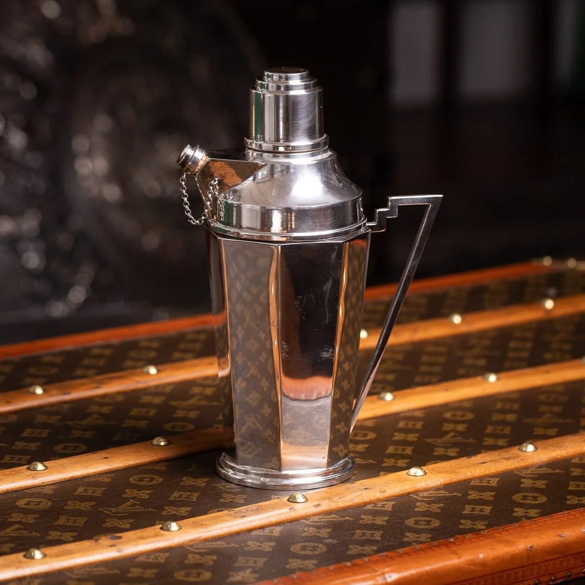 PUSHKINS.COM - J12075 - VINTAGE 20thC ENGLISH SOLID SILVER ART DECO COCKTAIL SHAKER c.1934 - 03.jpg