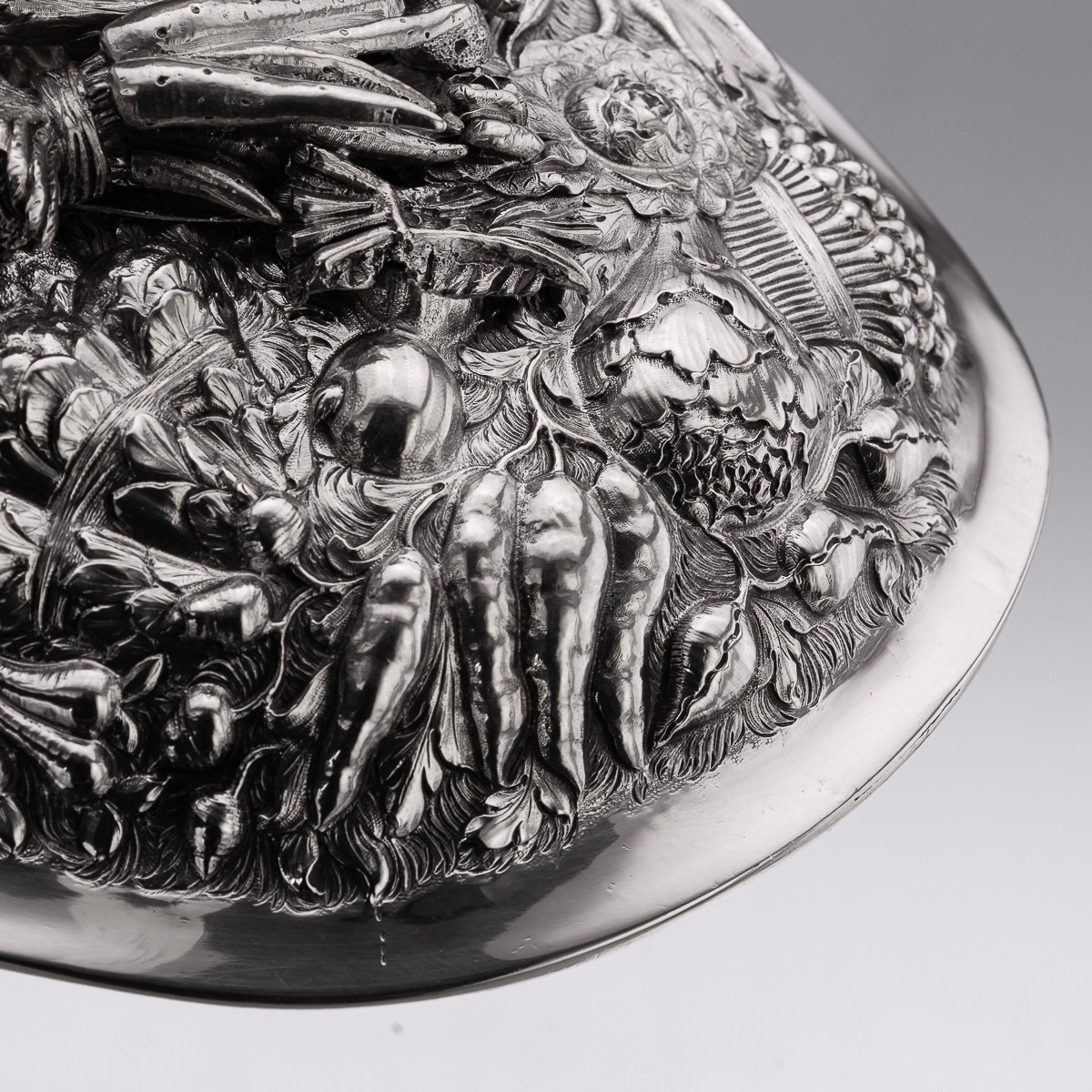 PUSHKINS.COM - B00060 - ANTIQUE 19thC GEORGIAN SOLID SILVER SOUP TUREEN BY EDWARD FARRELL, LONDON c.1823 - 20.jpg