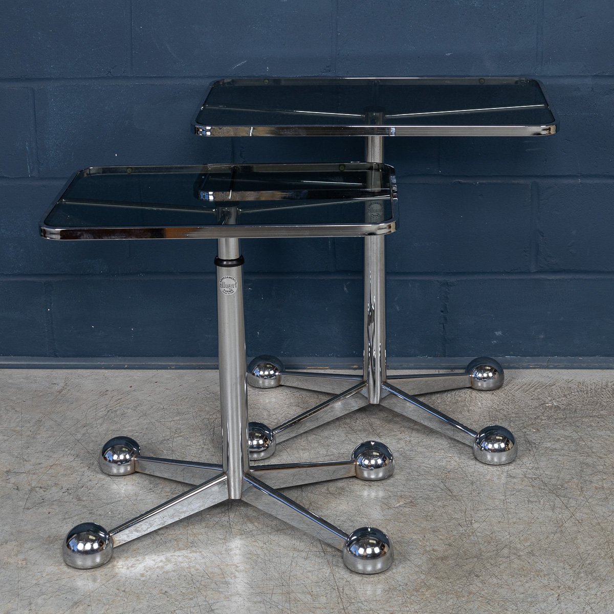 PUSHKINS.COM - B11301 - 20thC ITALIAN PAIR OF GRADUATED TELESCOPIC TABLES BY ARREDAMENTI ALLEGRI c.1970 - 03.jpg