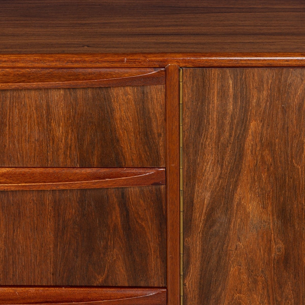 PUSHKINS.COM - B11216 - 20thC ROSEWOOD SIDEBOARD DESIGNED BY TOM ROBERTSON FOR A.H. MCINTOSH & CO LTD - 28.jpg