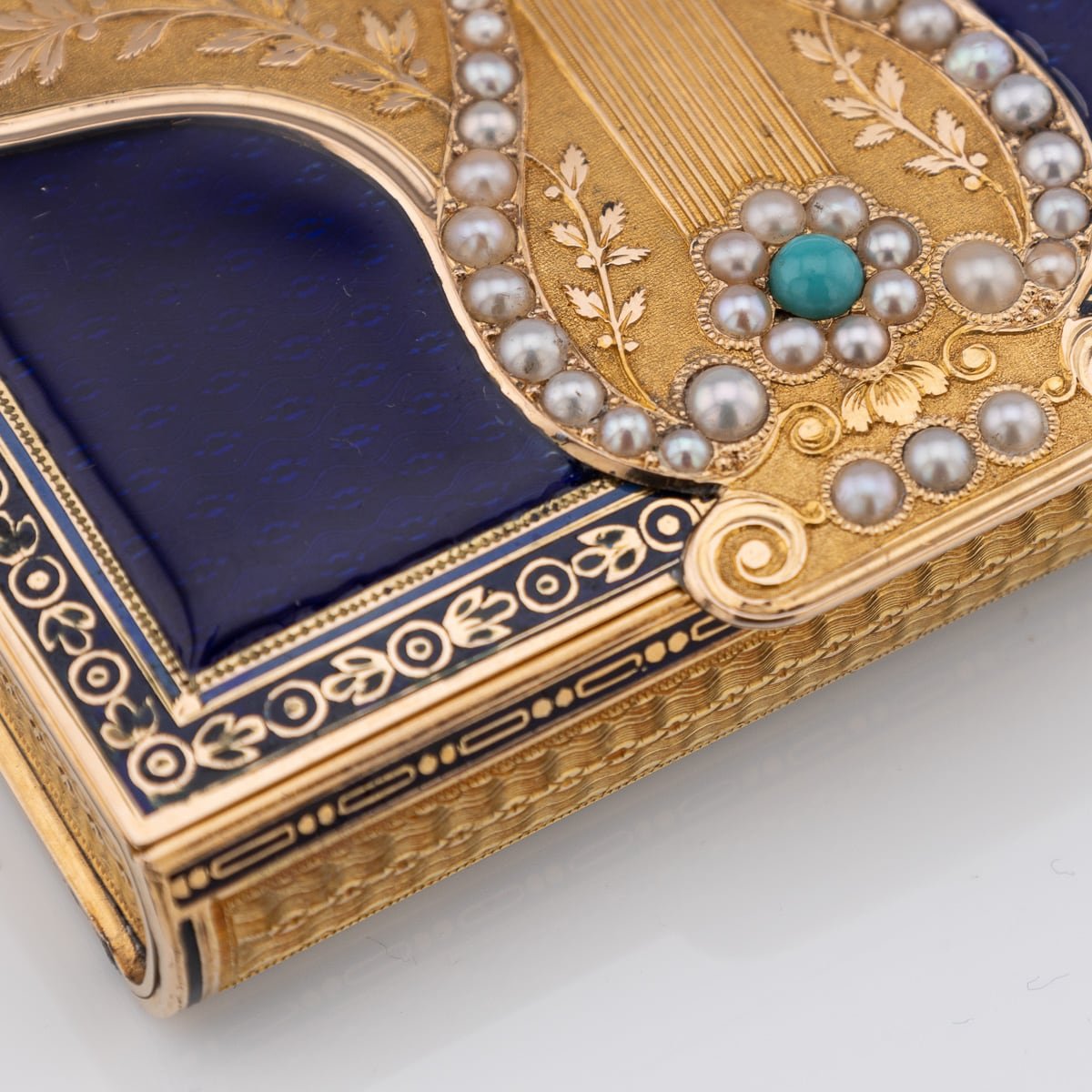 PUSHKIN'S - ANTIQUE 19thC SWISS 18k GOLD PEARL SET & ENAMEL MUSICAL BOX, REMOND c.1800 - 15.jpg