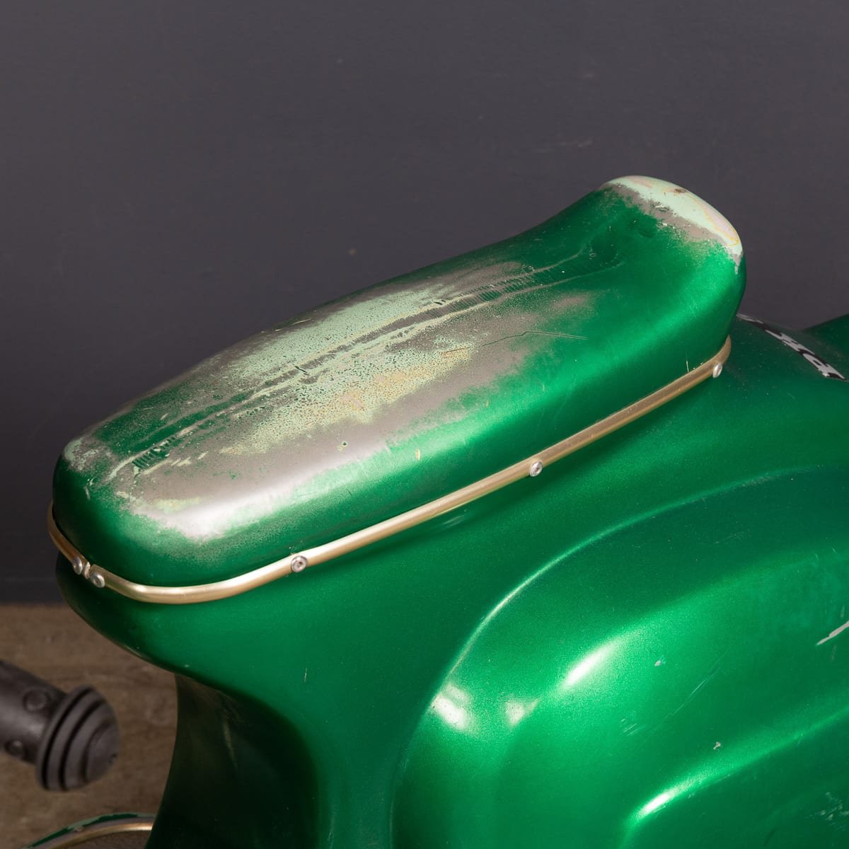 PUSHKINS.COM - Z12099 - VINTAGE 20thC ITALIAN RIDE ON VESPA FOR CHILDREN c.1960 - 15.jpg