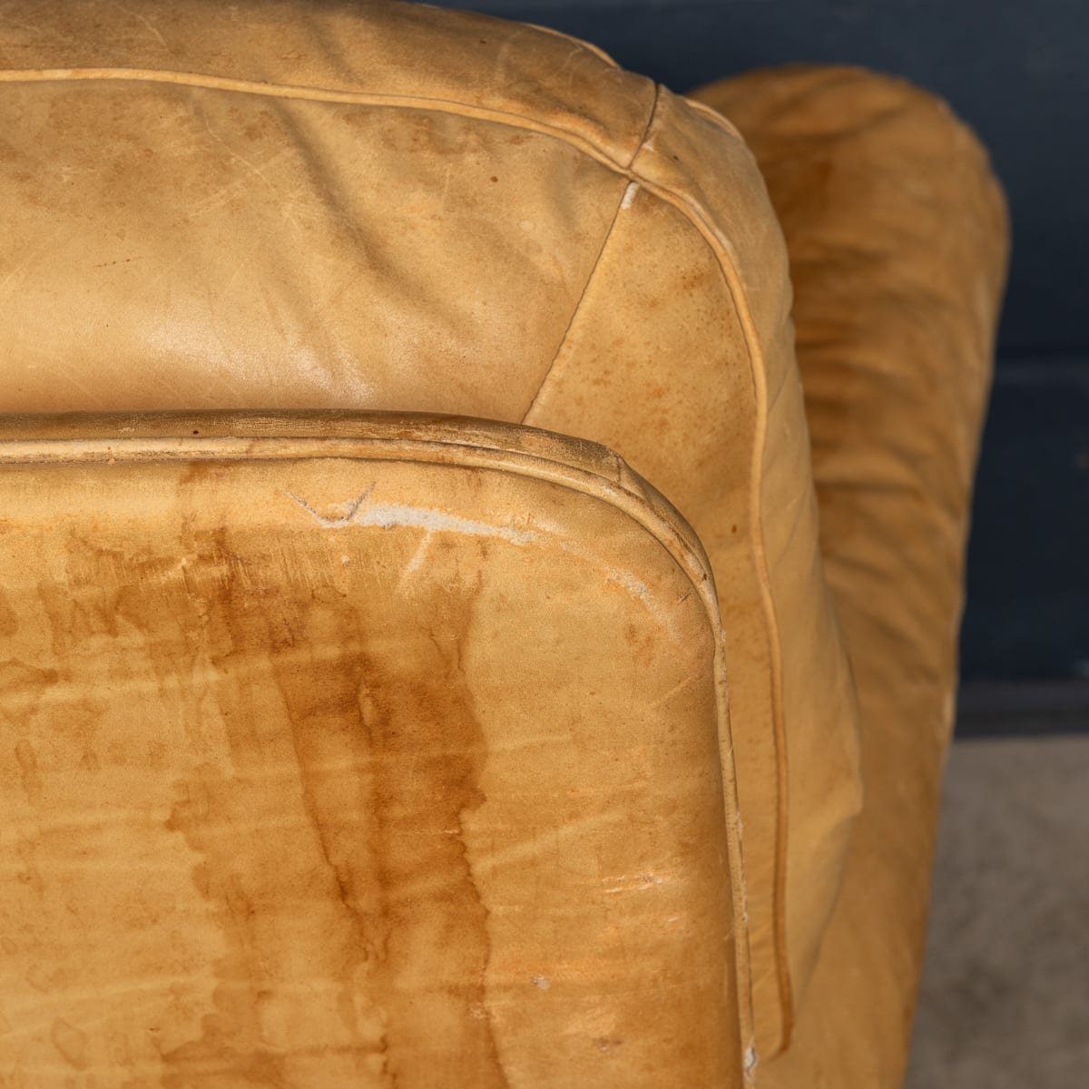 PUSHKINS.COM - B11842 - VINTAGE 20thC ITALIAN PAIR OF TAN LEATHER ARMCHAIRS BY POLTRONA FRAU c.1970 - 35.jpg