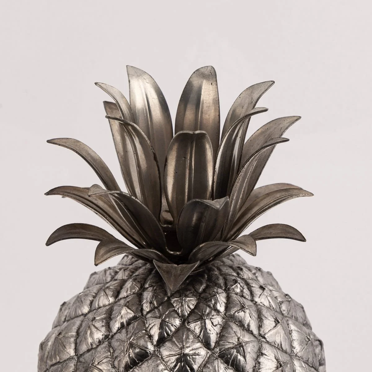 PUSHKINS.COM - B11825 - VINTAGE 20thC SILVER PLATED PINEAPPLE ICE BUCKET BY MAURO MANETTI, ITALY c.1970 - 08.jpg