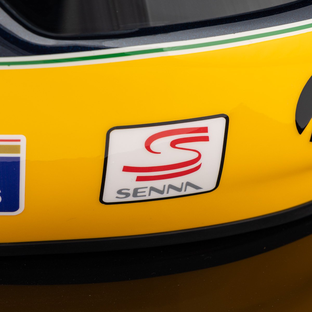 PUSHKINS.COM - C11727 - 20thC AYRTON SENNA F1 RACING HELMET BY SID MOSCA c.1994 - 19.jpg