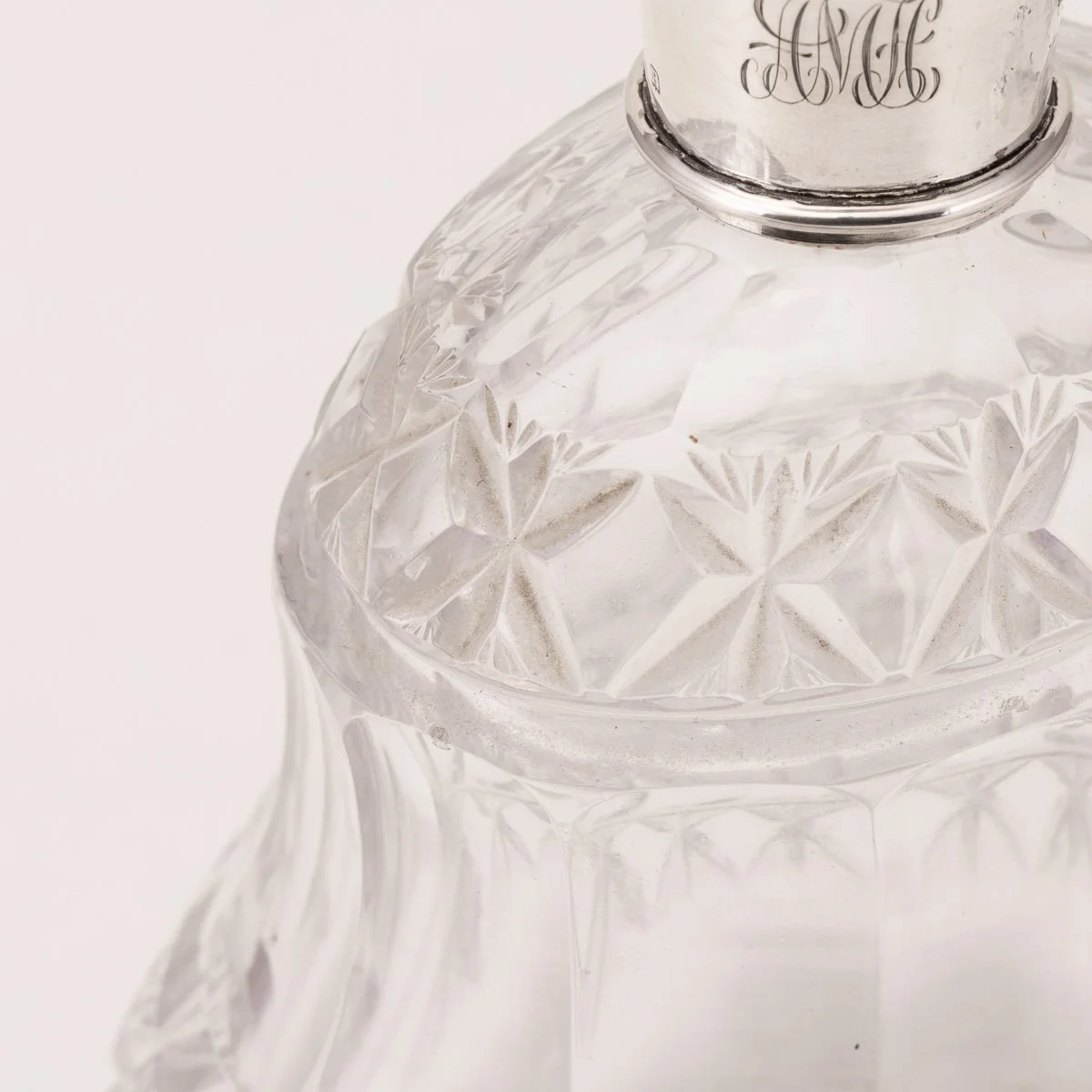 PUSHKINS.COM - Z12165 - ANTIQUE 19thC REGENCY SOLID SILVER & CUT GLASS SCENT BOTTLE, LONDON c.1812 - 12.jpg