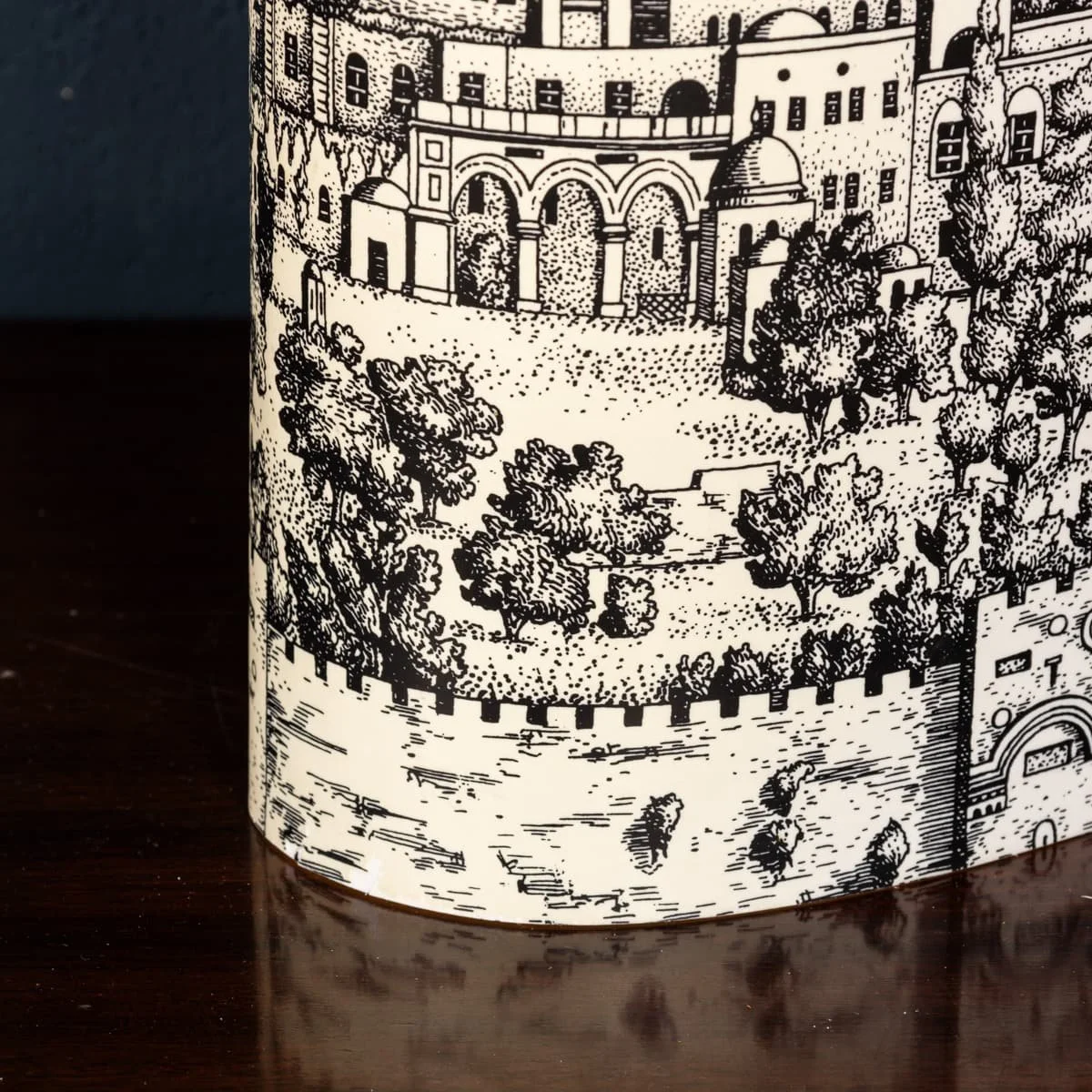 PUSHKINS.COM - B12367 - VINTAGE 20thC ITALIAN FORNASETTI "LUNA CITTÀ" TABLE LAMP BY ANTONANGELI - 13.jpg