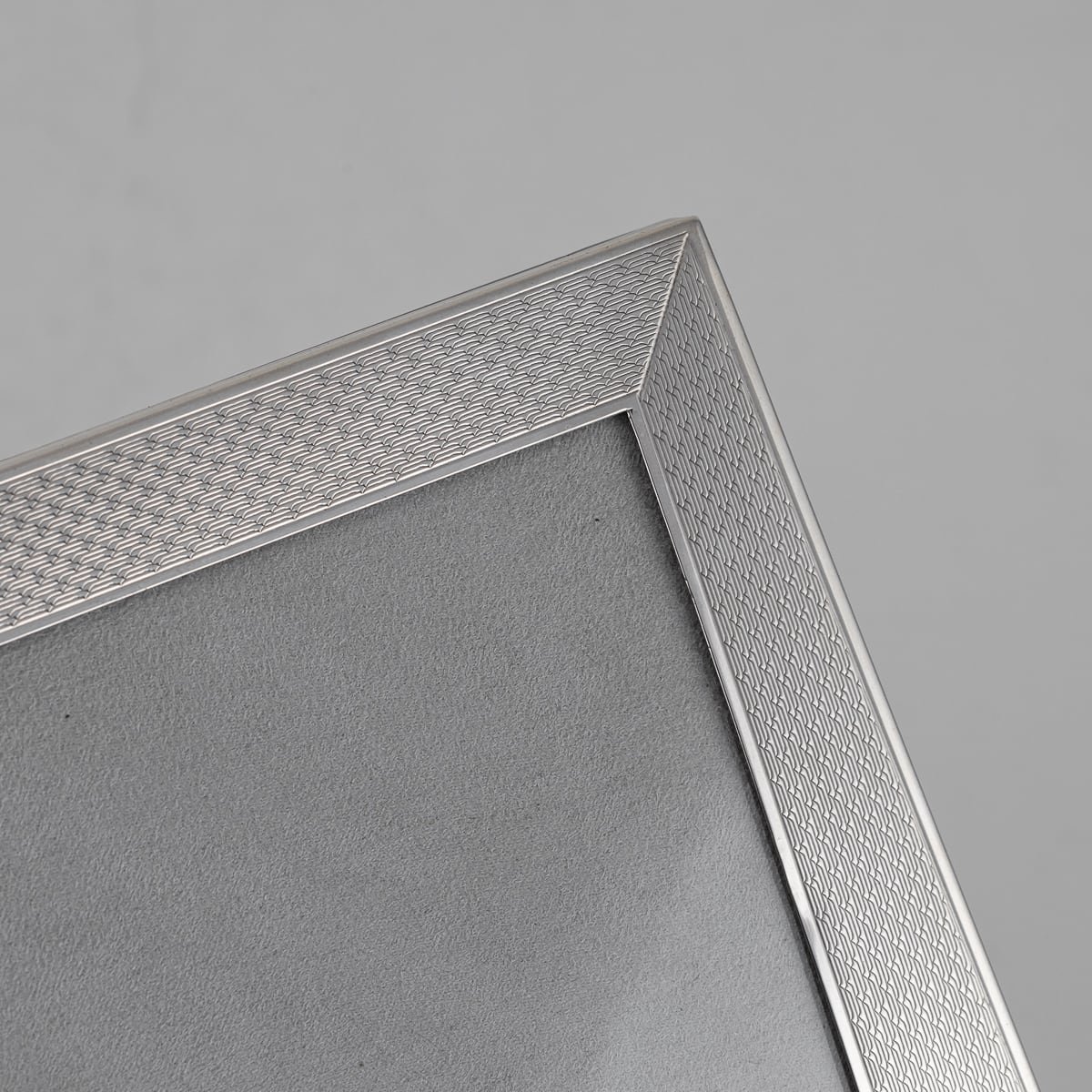 PUSHKIN'S - ART DECO 20thC ENGLISH SOLID SILVER PHOTO FRAME, BIRMINGHAM c.1930 - 9.jpg