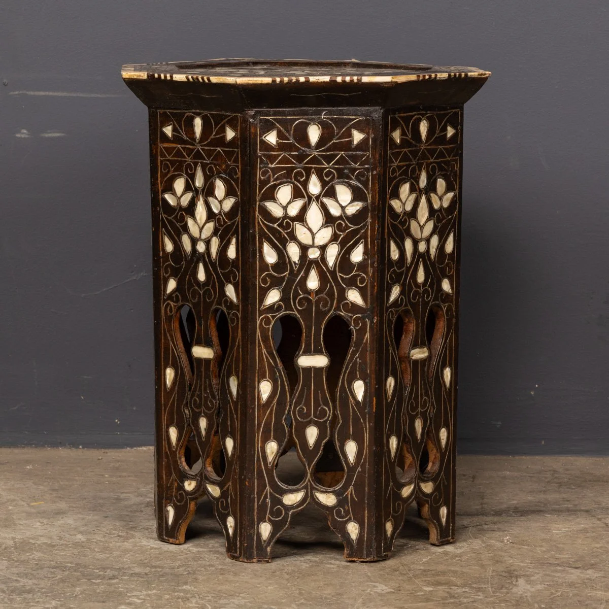 PUSHKINS.COM - Z12412 - ANTIQUE 20thC DARK WOOD & MOTHER OF PEARL MOORISH TABLE c.1920 - 07.jpg
