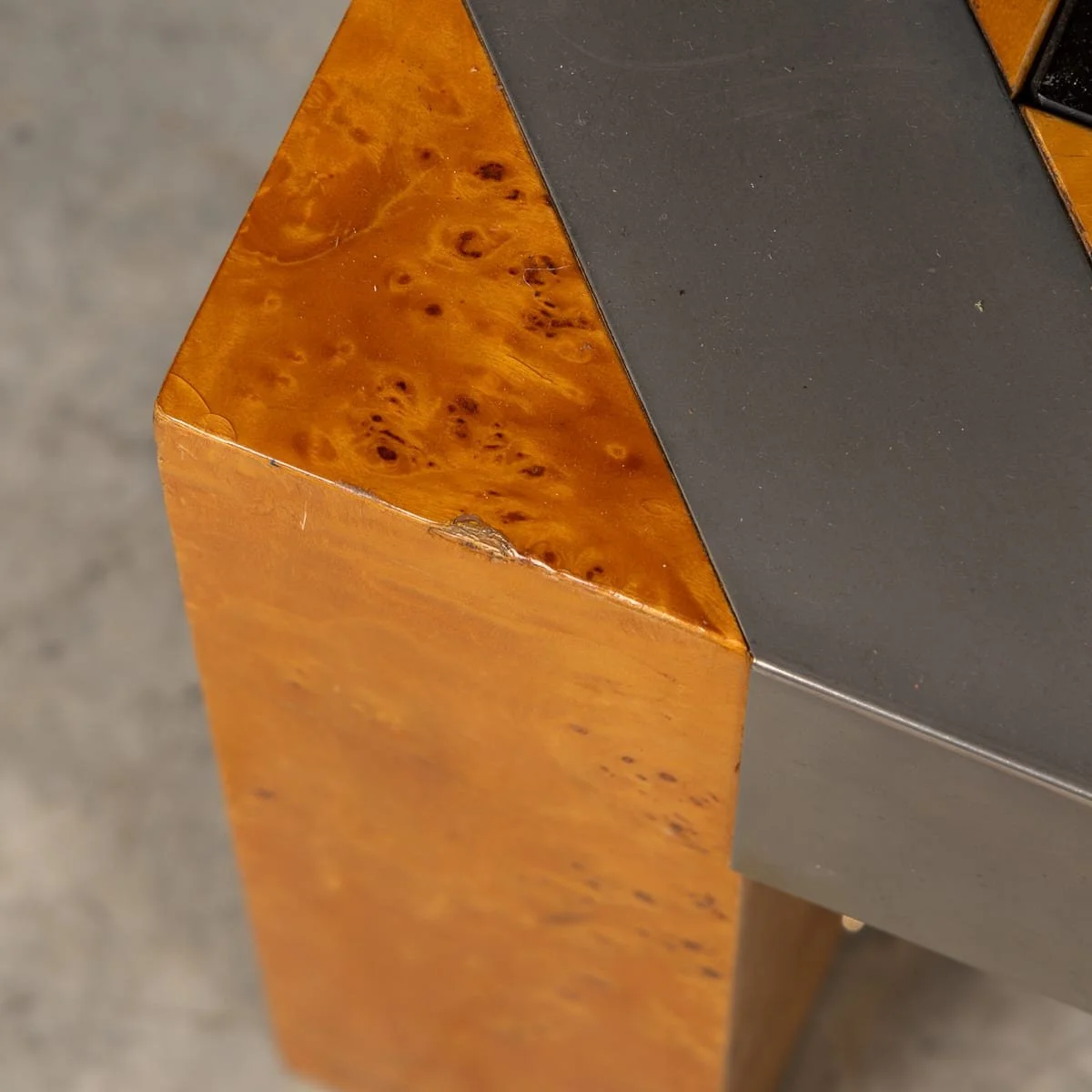 PUSHKINS.COM - B11867 - 20thC ITALIAN WALNUT & GLASS COFFEE TABLE ATTRIBUTABLE TO WILLY RIZZO c.1970 - 13.jpg