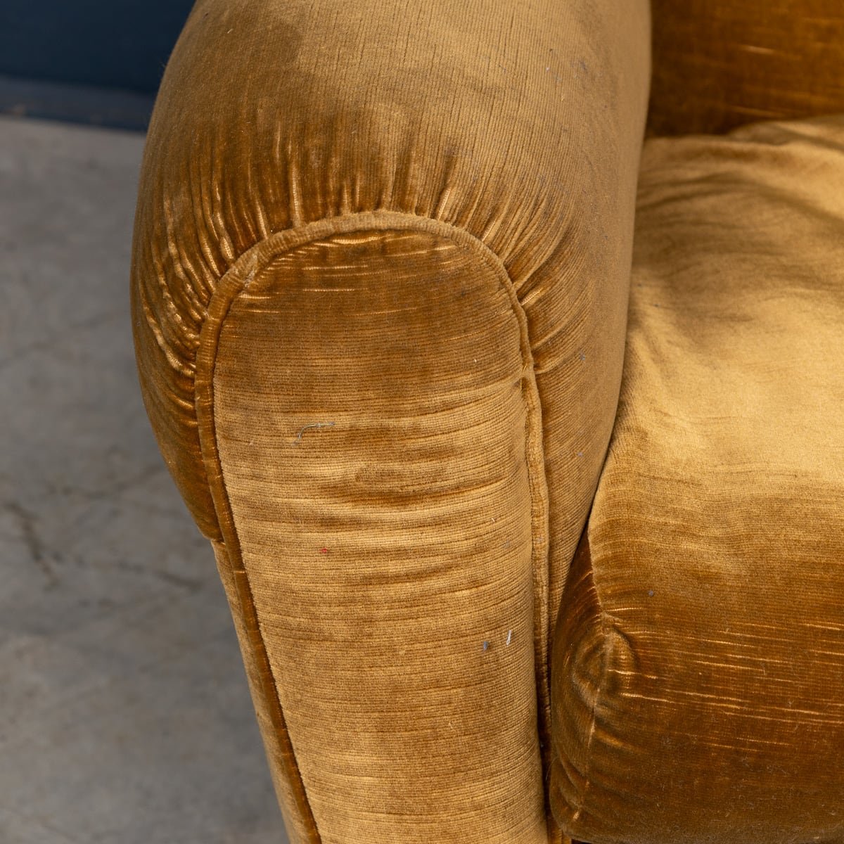 PUSHKINS.COM - 20thC ITALIAN PAIR OF VELVET WINGBACK ARMCHAIRS BY PAOLO BUFFA c.1960 - 14.jpg
