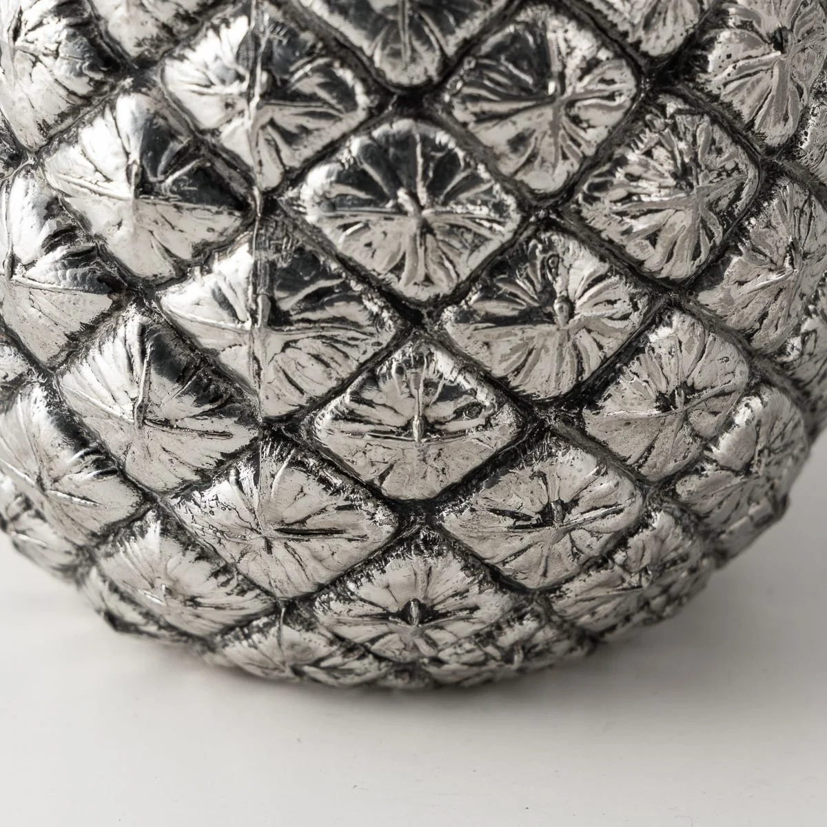 PUSHKINS.COM - D11979 - VINTAGE 20thC SILVER PLATED PINEAPPLE ICE BUCKET BY MAURO MANETTI, ITALY c.1960 - 24.jpg