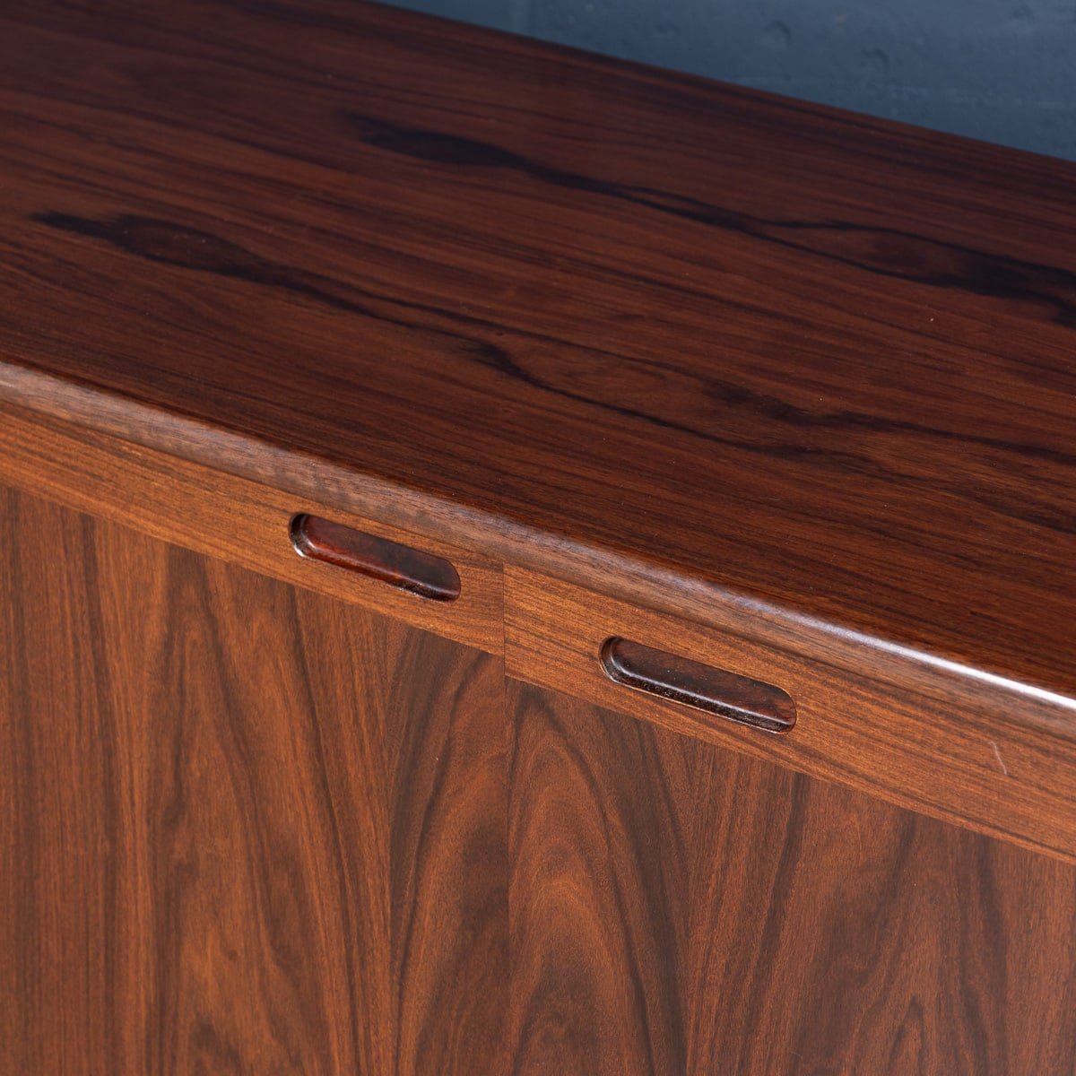 PUSHKINS.COM - B11243 - 20thC DANISH ROSEWOOD SIDEBOARD BY SKOVBY MØBELFABRIK A:S c.1960 - 13.jpg