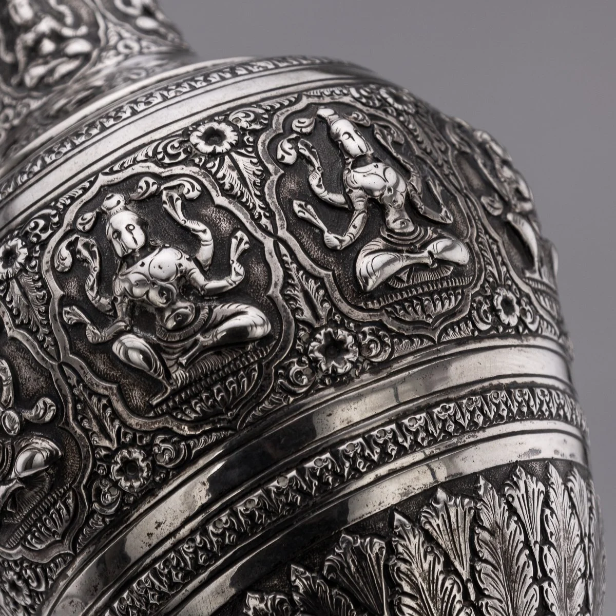PUSHKINS.COM - A00010 - ANTIQUE 19thC INDIAN SOLID SILVER WATER EWER, MADRAS c.1890 - 20.jpg