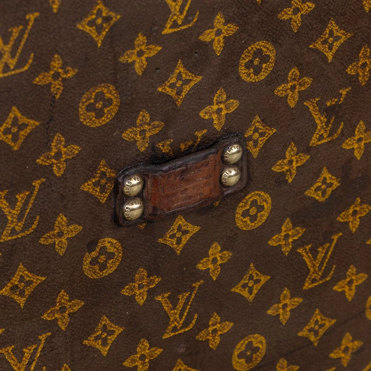 PUSHKIN'S - ANTIQUE 20thC LOUIS VUITTON HAT TRUNK IN MONOGRAM CANVAS, PARIS c.1920 - 27.jpg