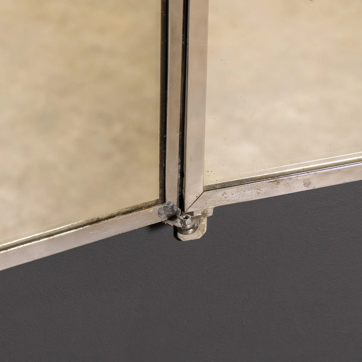 PUSHKINS.COM - D11756 - VINTAGE 20thC ITALIAN WALL MOUNTED MIRROR, MILAN c.1950 - 15.jpg