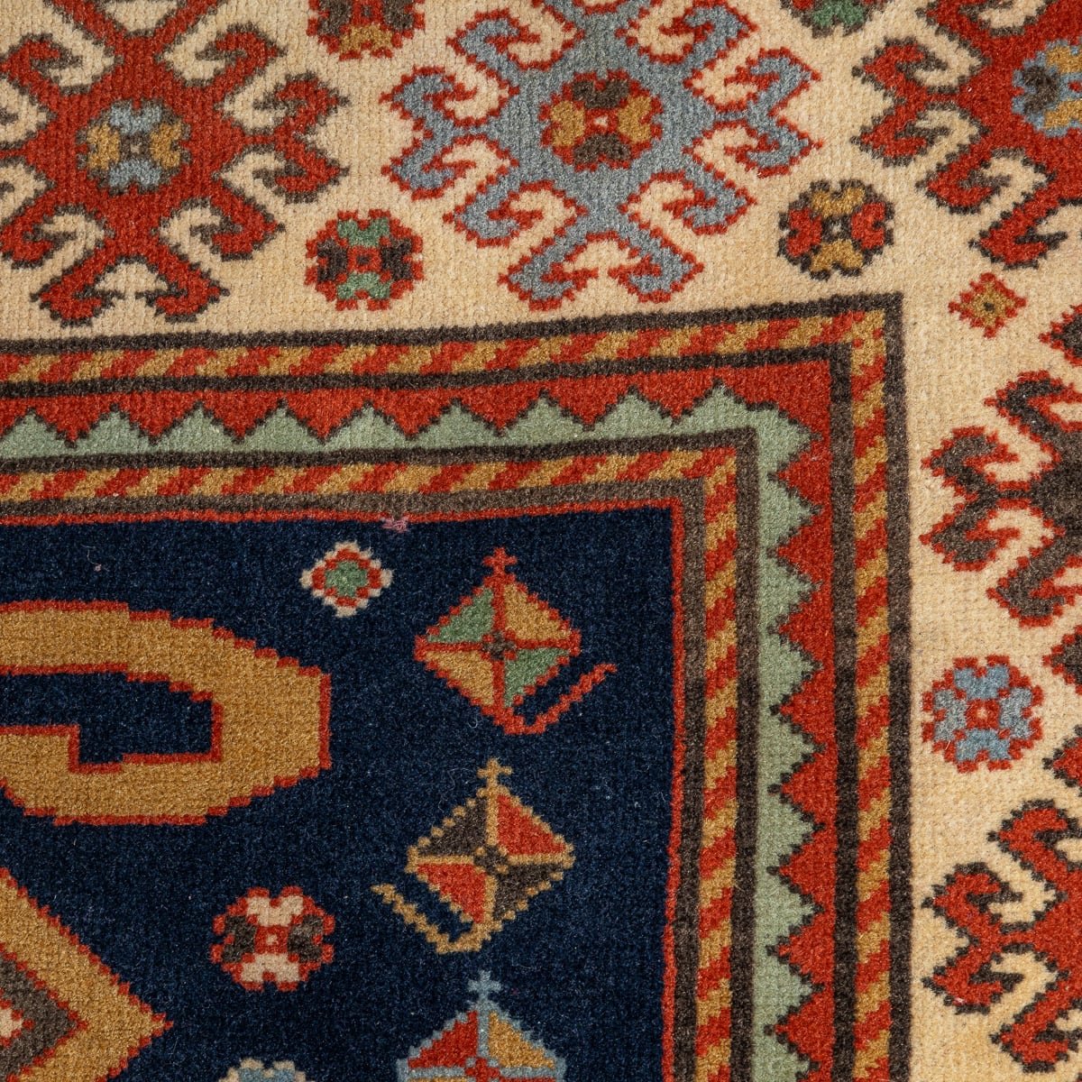 PUSHKIN'S - ANTIQUE 20thC CAUCASION HANDMADE RUG c.1920 - 4.jpg