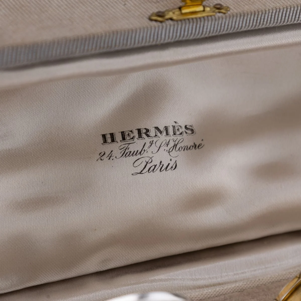 PUSHKINS.COM - J11500 - MID 20thC FRENCH HERMES SOLID SILVER GILT NAPKIN RING SET c.1960 - 09.jpg