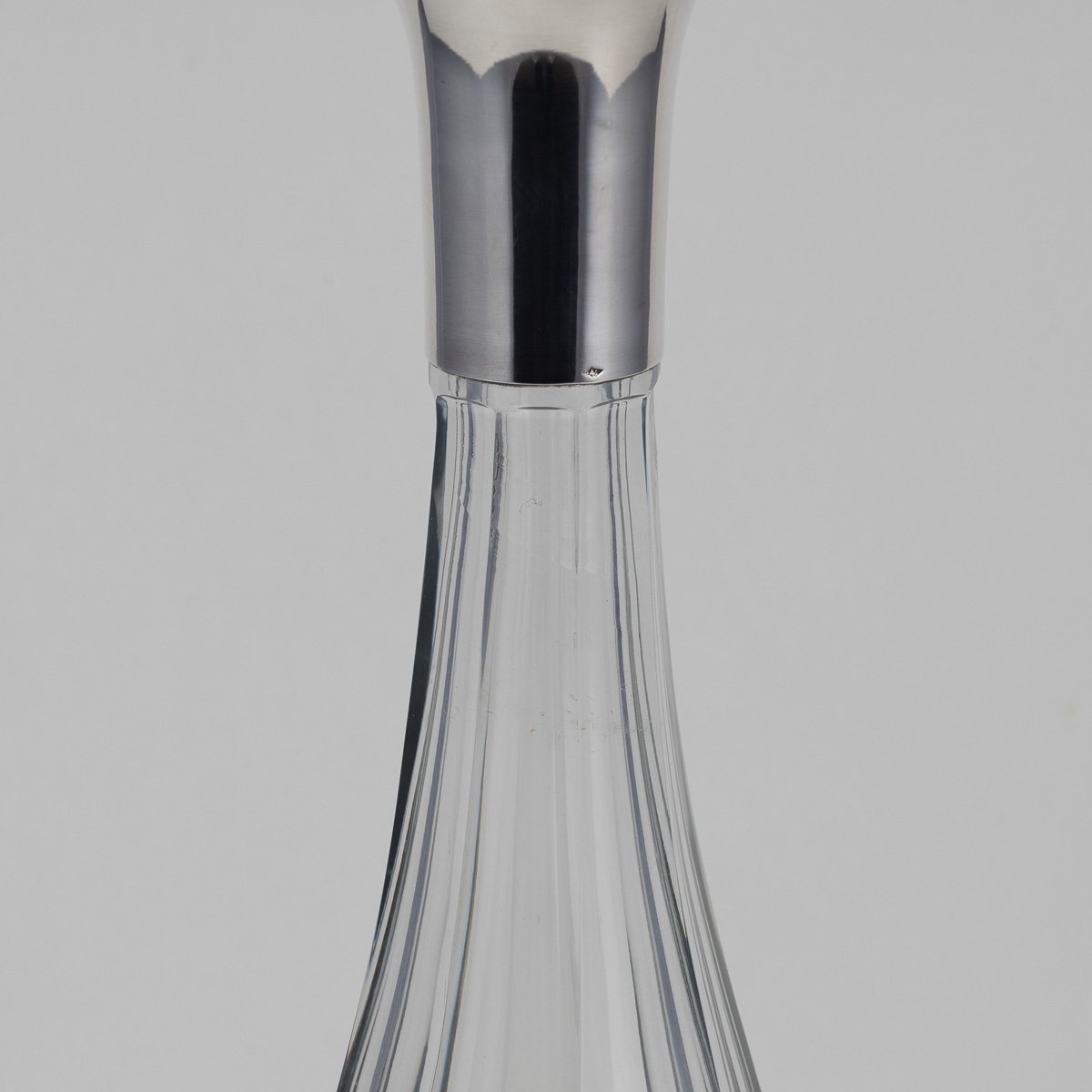 PUSHKINS.COM - D11164 - STUNNING 20thC FRENCH ART DECO SOLID SILVER & CUT GLASS DECANTER c.1920 - 09.jpg