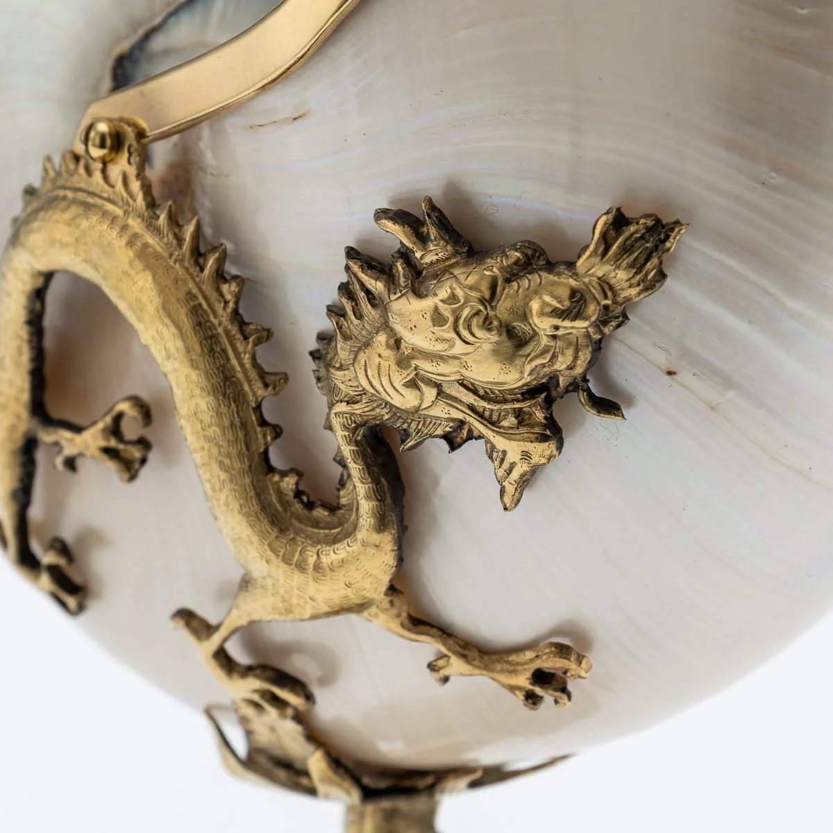 PUSHKINS.COM - J11904 - ANTIQUE 19thC CHINESE GILT SOLID SILVER MOUNTED NAUTILUS SHELL CENTREPIECE - 16.jpg