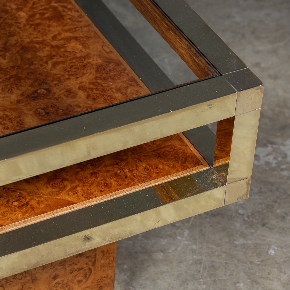 PUSHKINS.COM - D11115 - STYLISH 20thC BRASS, GLASS & BURR WALNUT VITRINE COFFEE TABLE c.1970 - 12.jpg