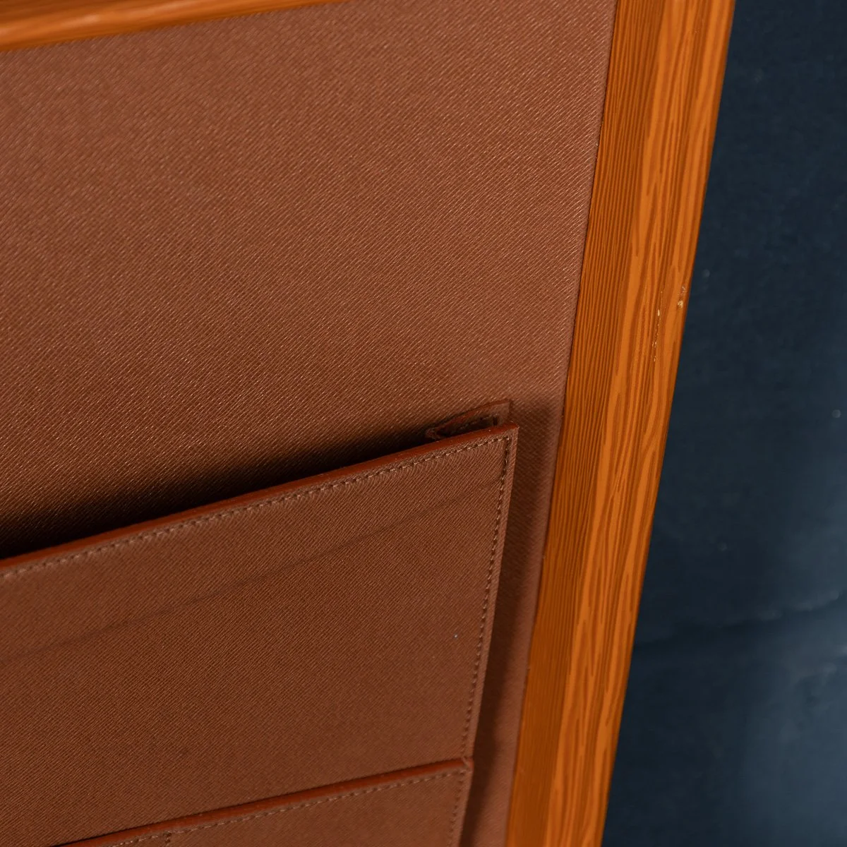 PUSHKINS.COM - B11502 - 20thC LOUIS VUITTON PRESIDENTIAL BRIEFCASE IN ORANGE EPI LEATHER, MADE IN FRANCE - 13.jpg