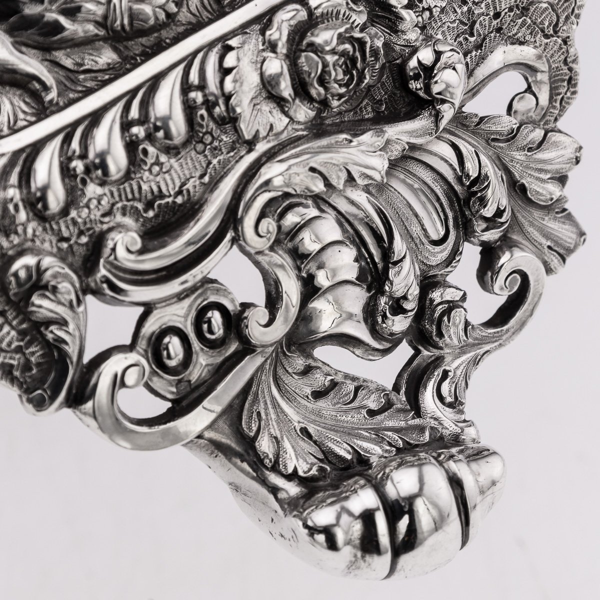 PUSHKINS.COM - B00060 - ANTIQUE 19thC GEORGIAN SOLID SILVER SOUP TUREEN BY EDWARD FARRELL, LONDON c.1823 - 31.jpg