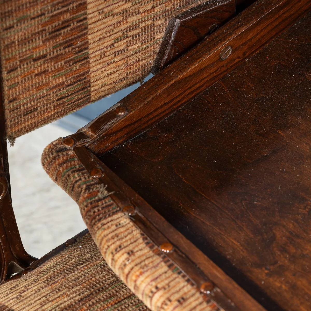 PUSHKINS.COM - B11465 - 20thC ENGLISH METAMORPHIC %22SETTEE TABLE%22 BY R. HAMP & CO, NORTHAMPTON c.1930 - 11.jpg