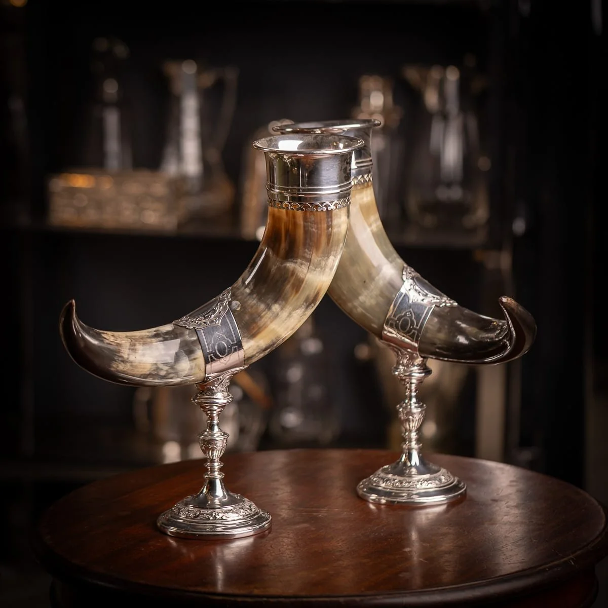 PUSHKINS.COM - D11808 - ANTIQUE 20thC PAIR OF SILVER PLATED CORNUCOPIA DRINKING HORNS c.1900 - 03.jpg