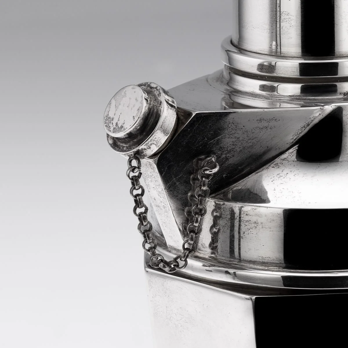 PUSHKINS.COM - J12075 - VINTAGE 20thC ENGLISH SOLID SILVER ART DECO COCKTAIL SHAKER c.1934 - 11.jpg