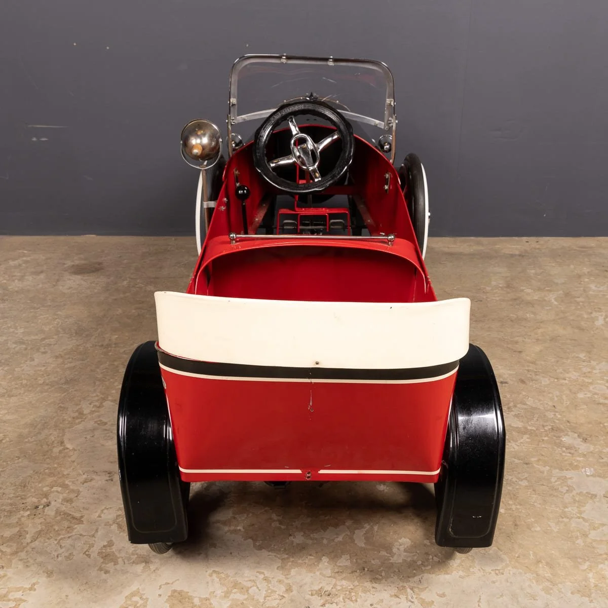 PUSHKINS.COM - Z12098 - VINTAGE 20thC RARE AMERICAN PACKARD TWO SEAT PEDAL CAR - 06.jpg