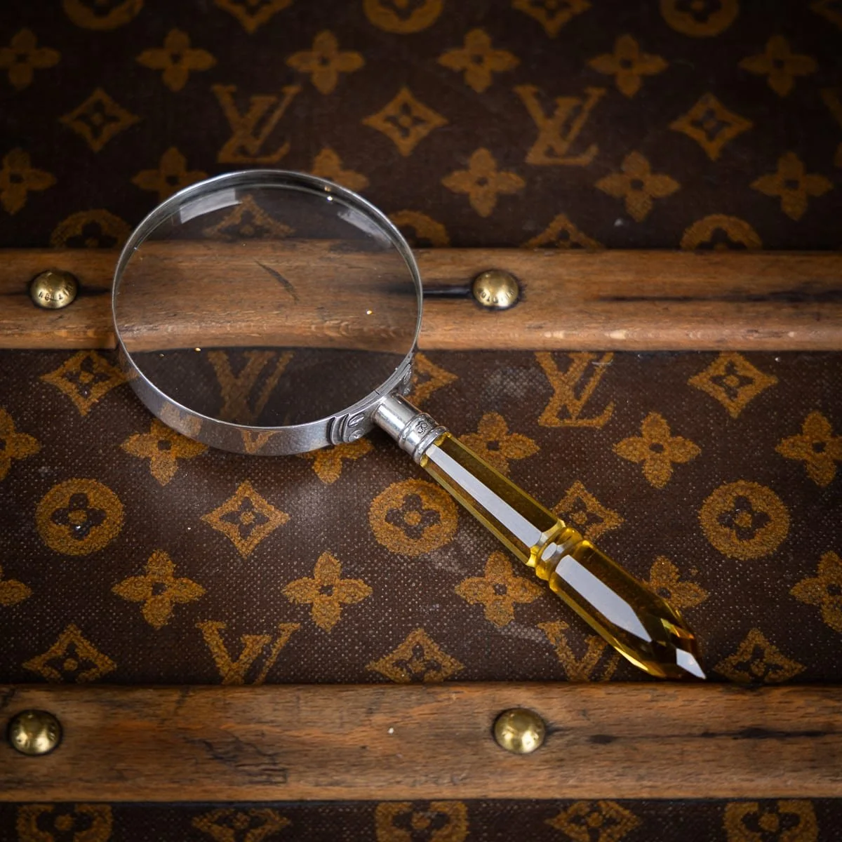 PUSHKINS.COM - J11909 - ANTIQUE 20thC ENGLISH SOLID SILVER & AMBER GLASS MAGNIFYING GLASS c.1910 - 03.jpg