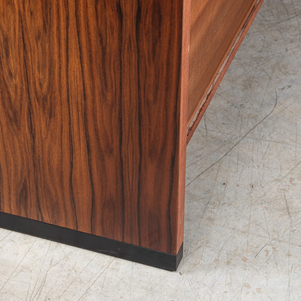 PUSHKINS.COM - B11243 - 20thC DANISH ROSEWOOD SIDEBOARD BY SKOVBY MØBELFABRIK A:S c.1960 - 19.jpg