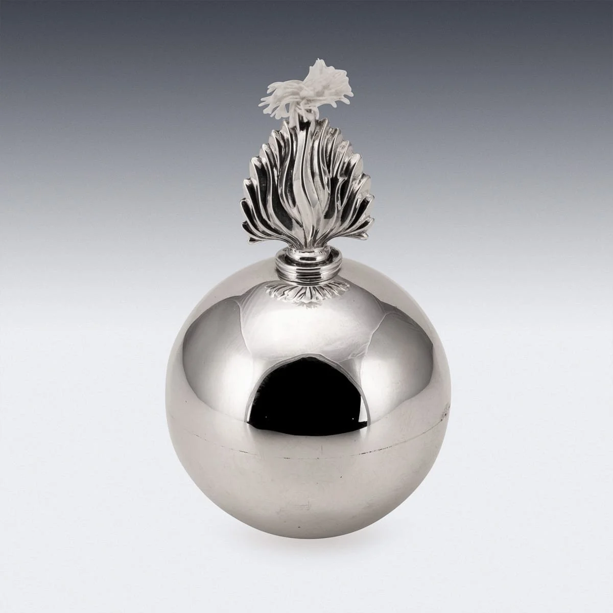 PUSHKINS.COM - Z12147 - ANTIQUE 19thC ENGLISH SOLID SILVER TABLE LIGHTER IN THE FORM OF A GRENADE c.1898 - 4.jpg