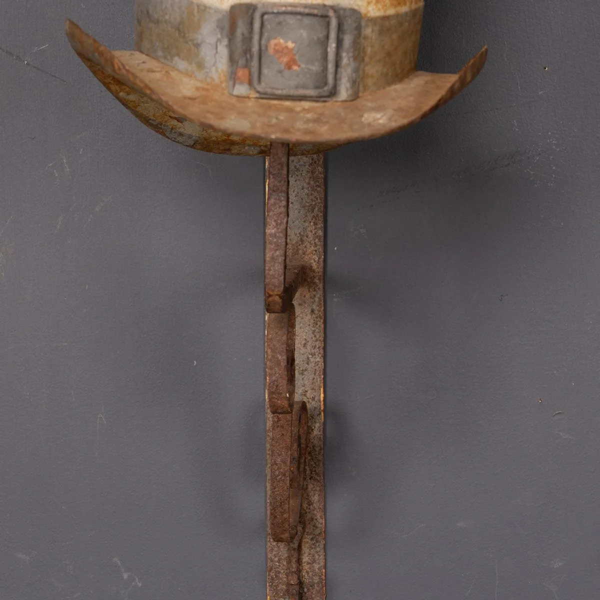 PUSHKINS.COM - Z12409 - ANTIQUE 19thC FRENCH MILLINERS TOP HAT TRADE SIGN c.1830 - 08.jpg