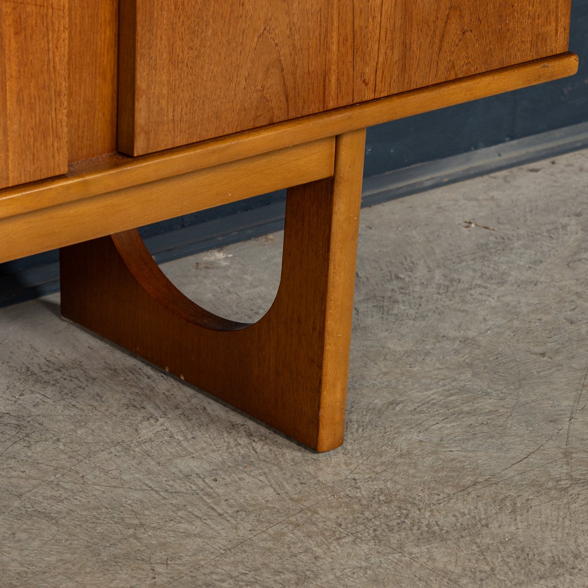 PUSHKINS.COM - B11412 - VINTAGE 20thC ENGLISH TEAK SIDEBOARD BY STONEHILL FURNITURE c.1960 - 11.jpg