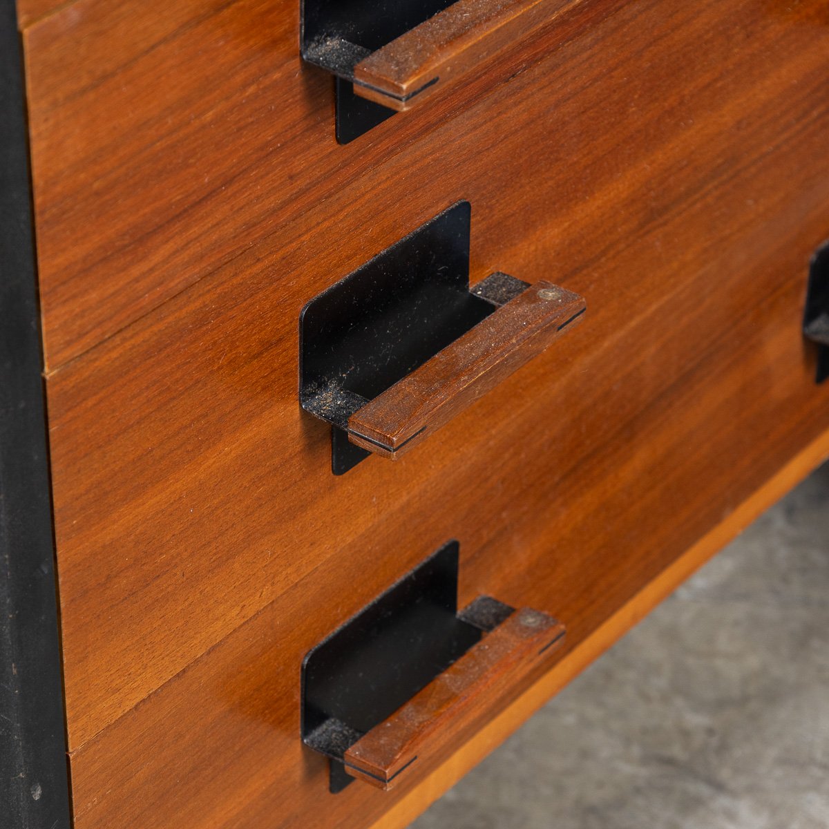 PUSHKINS.COM - D11122 - VINTAGE 20thC ITALIAN CHEST OF DRAWERS BY ICO PARISI FOR MIM ROMA c.1950 - 12.jpg