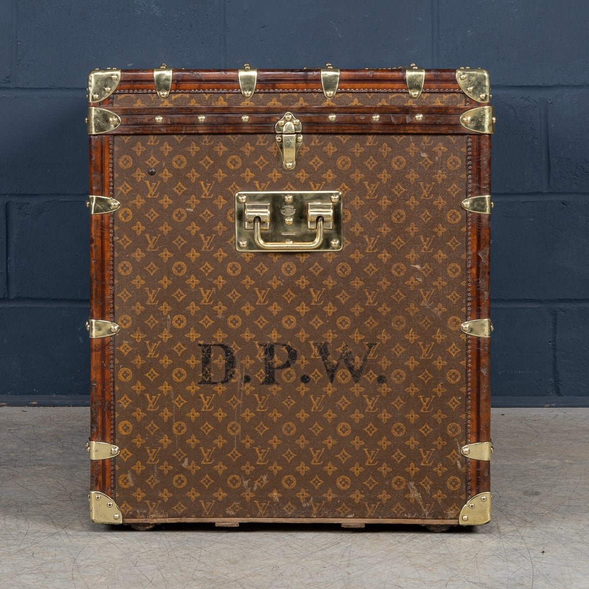 PUSHKINS.COM - B11232h - ANTIQUE 20thC LOUIS VUITTON MALLE HAUTE TRUNK IN MONOGRAM CANVAS, FRANCE c.1910 - 07.jpg