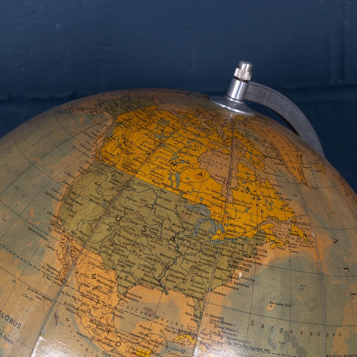 PUSHKINS.COM - B12032 - VINTAGE 20thC GERMAN ILLUMINATED TERRESTRIAL GLOBE BY RÄTH - 21.jpg